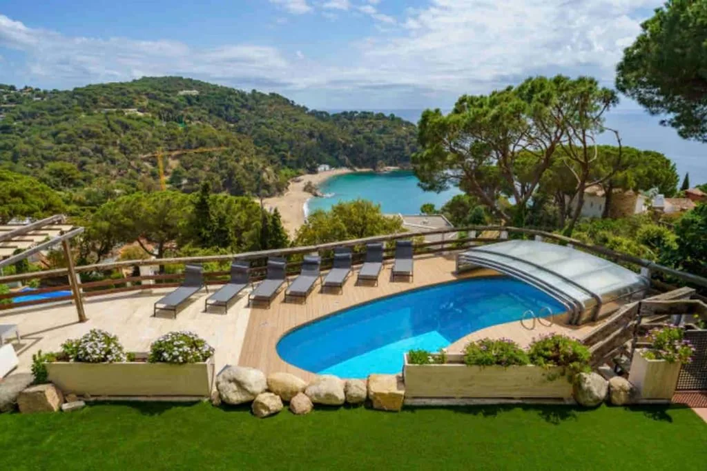 Villa — Villa Mitjorn Cala Canyelles