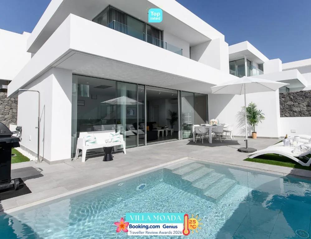 Villa de 3 dormitorios — Villa Moada - private heated pool with sea views