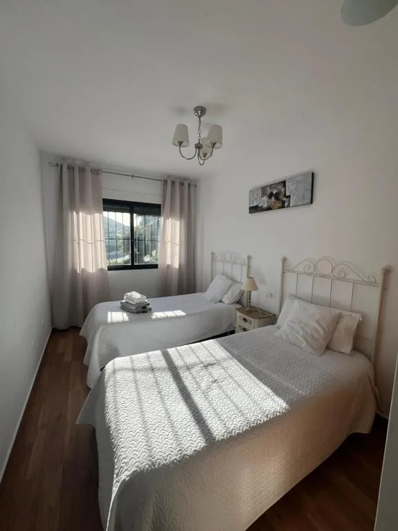 Villa moderna con piscina