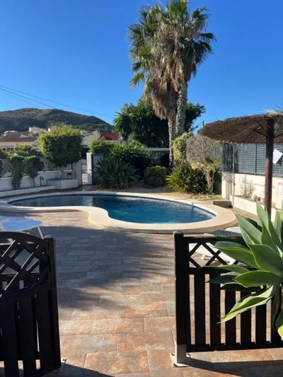 Villa moderna con piscina — foto 4