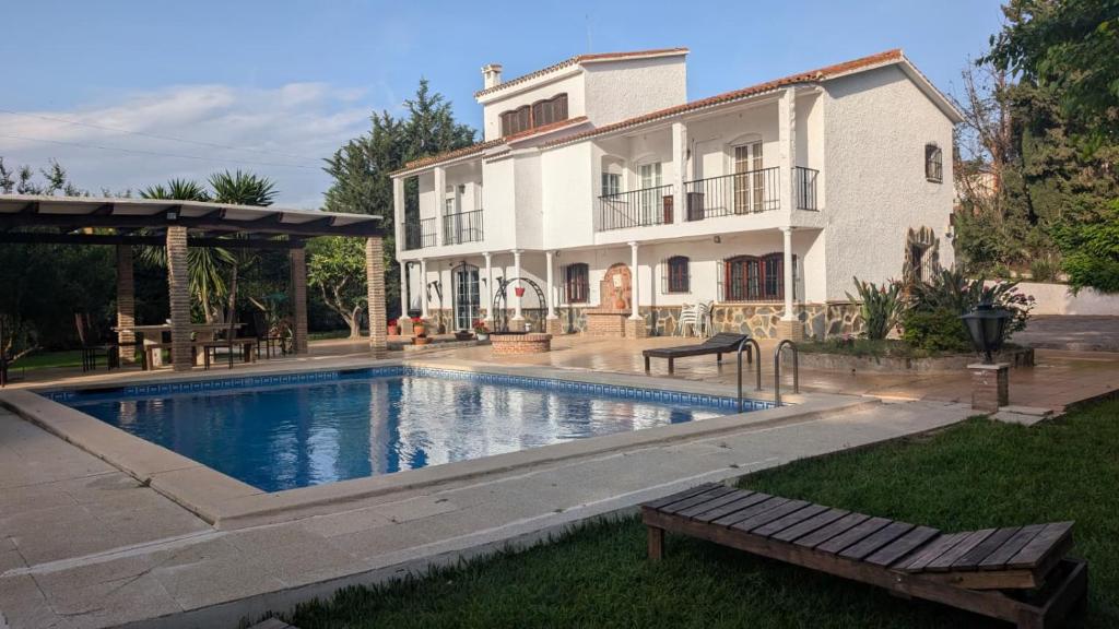 Villa Mona Private pool and barbecue in Malaga