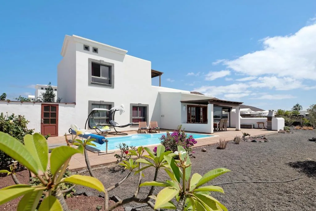Villa avec vue sur la mer — Villa Montaña Roja