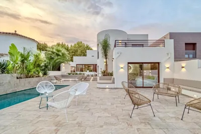 Villa N°15 en plein cœur de la Marina, proche de Rosas, Costa Brava — 写真 6