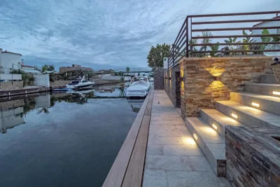 Villa N°15 en plein cœur de la Marina, proche de Rosas, Costa Brava — 写真 9