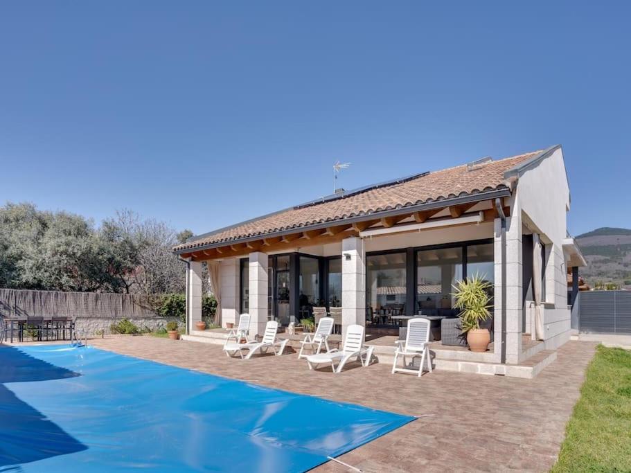 Villa Nadine 1307