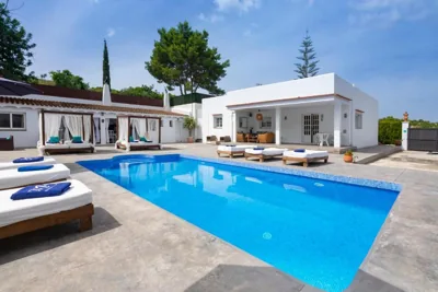 Villa near Ibiza Town Sleeps 10 — 照片 4