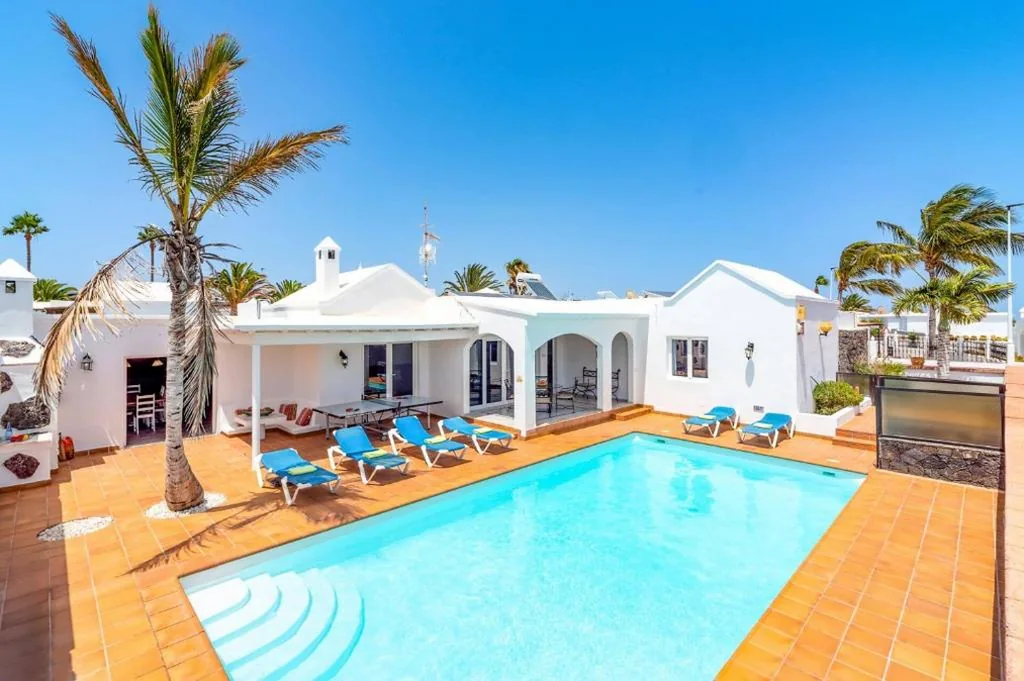 Villa — Villa Nino by Villa Plus