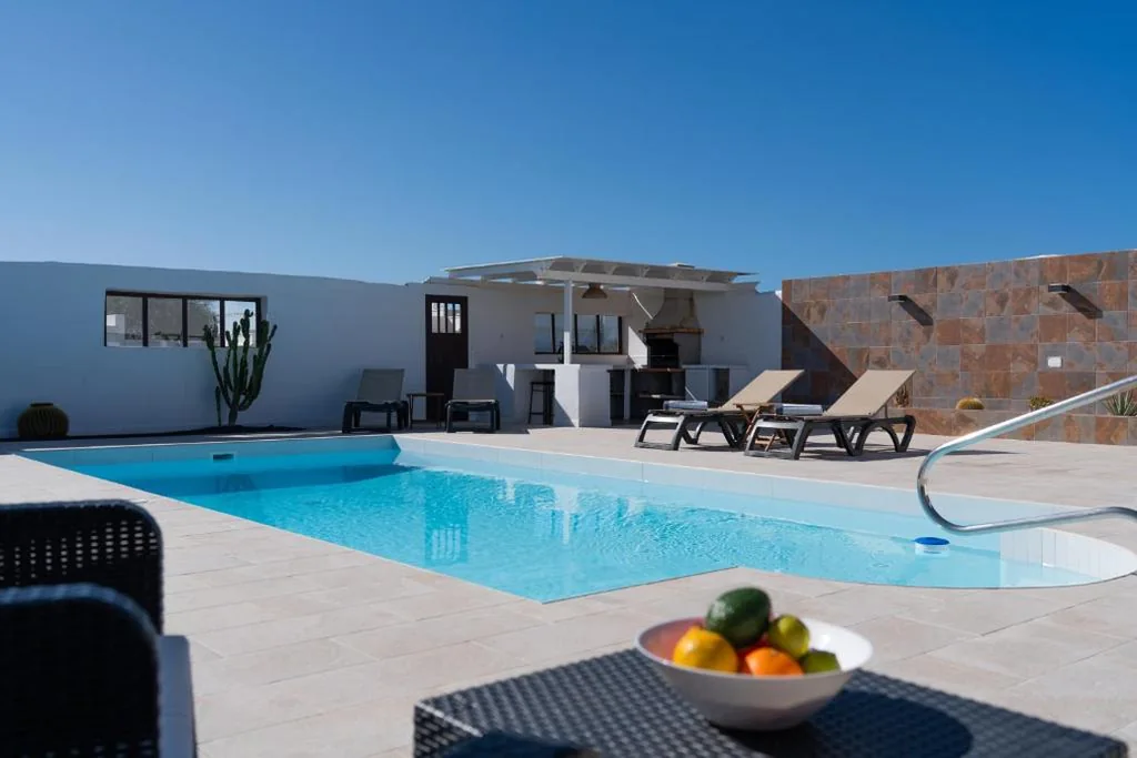 Villa con 2 camere da letto — Villa o Vilar