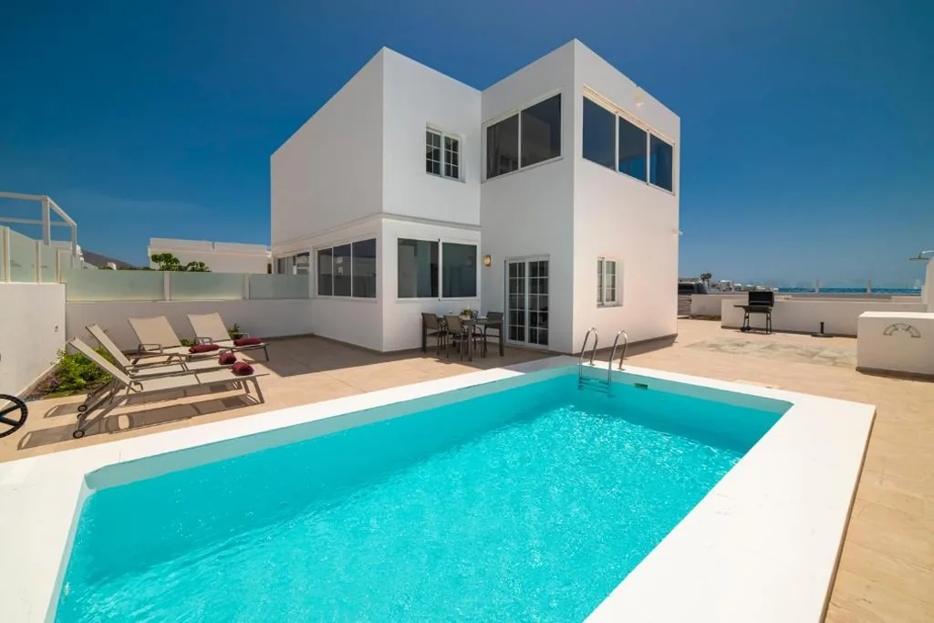 Villa com 3 quartos — Villa Ocean Wave - Sea Views - Free Private Heated Pool