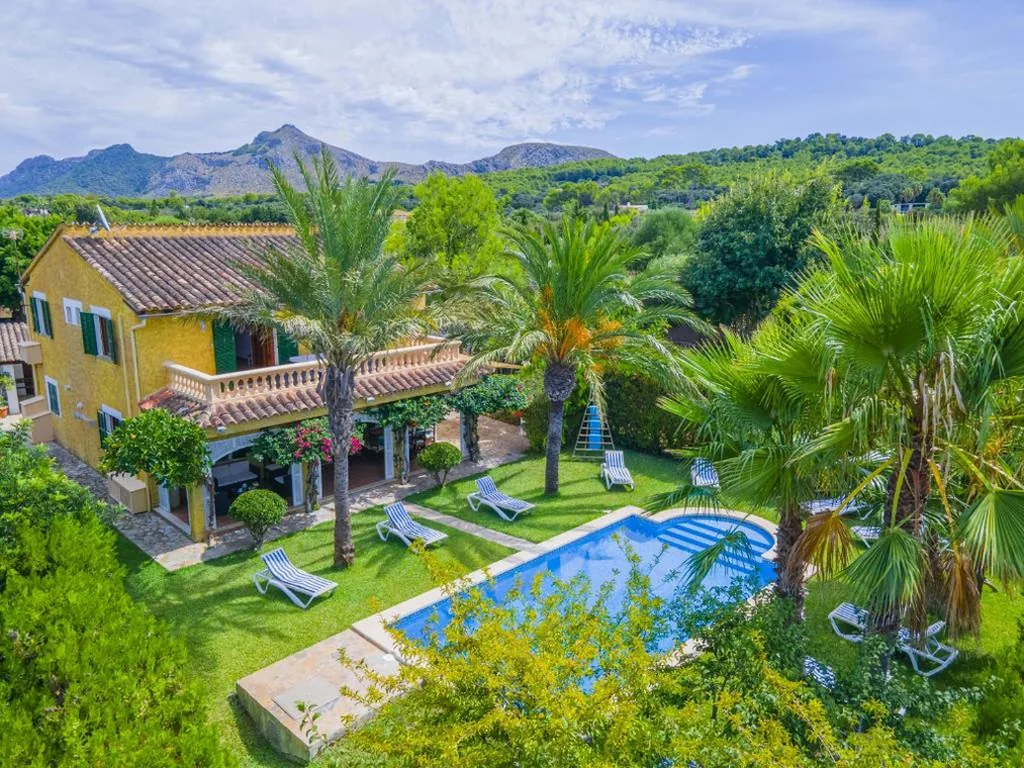 Villa mit privatem Pool — Villa Olivers Vera