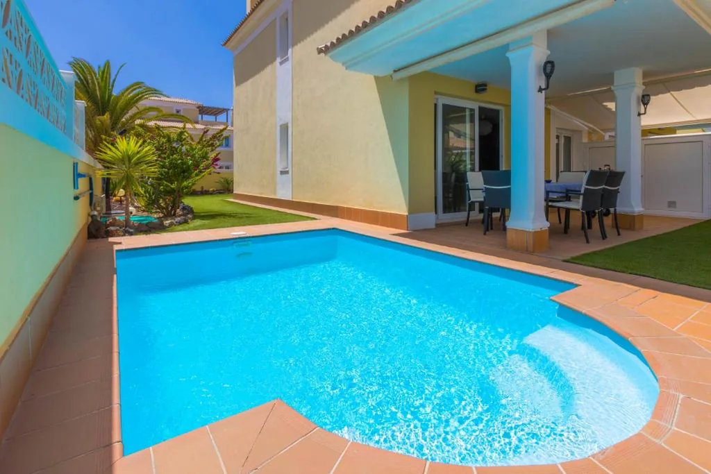 Villa con 3 camere da letto — Villa Ottavio Golden Park