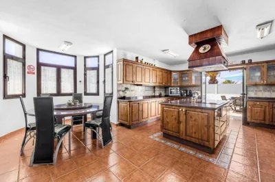 Villa Palacios Herrero — foto 11