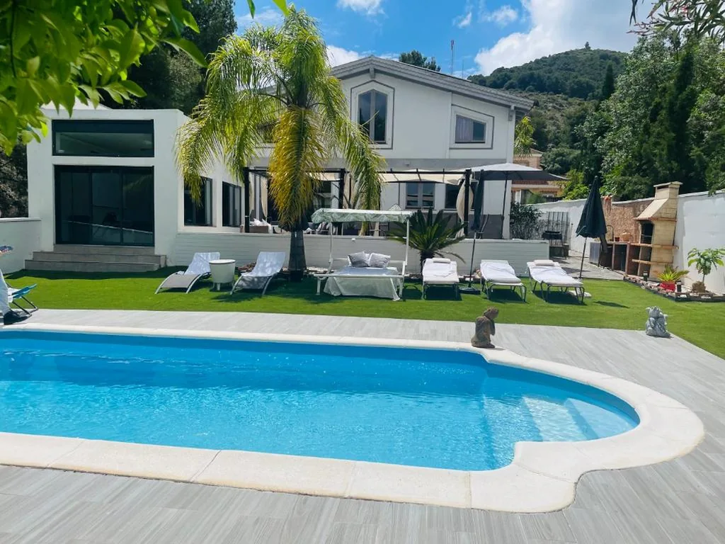 Villa with Private Pool — Villa Palmera