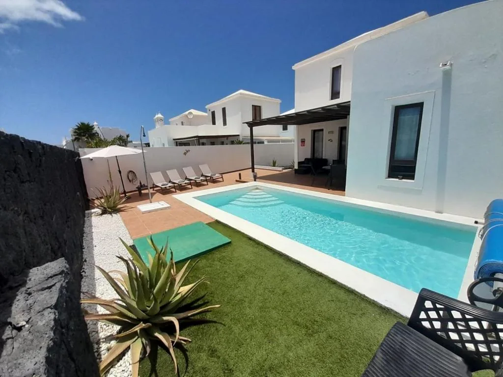 Moradia — VILLA PAQUITA