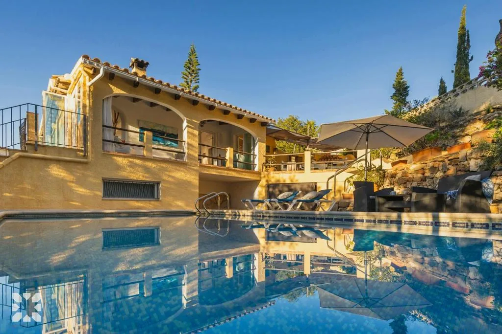 别墅 — Villa Paradise by Abahana Villas