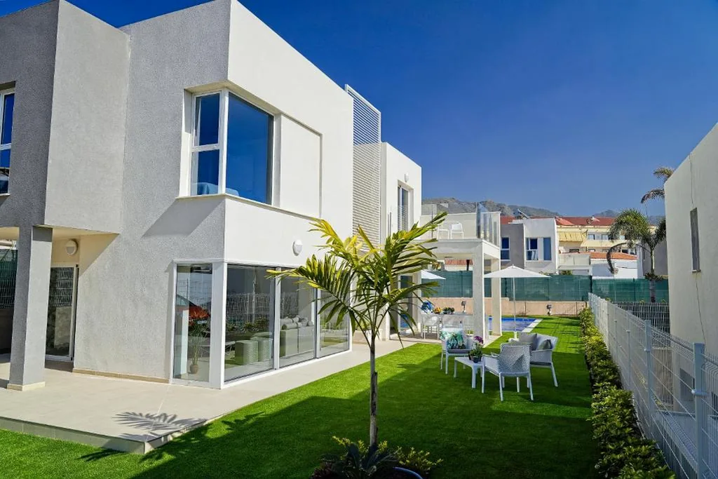 Villa Deluxe — Villa Paradise