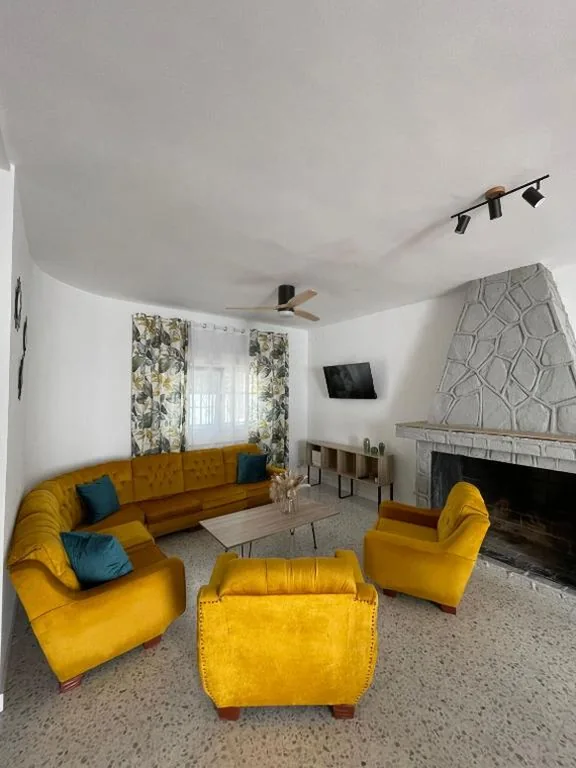 Casa de 6 dormitorios — Villa Paraiso