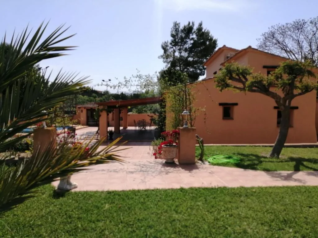 Villa de 3 dormitorios — Villa Parra