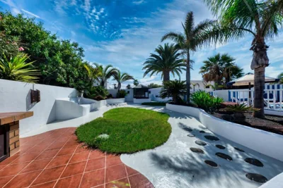 Villa Picasso - Private Pool, BBQ and Air-Con By Lanzarote Vacation Homes — foto 5
