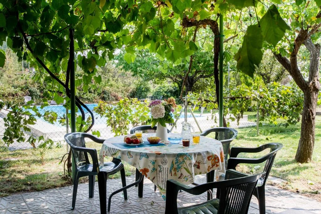 Apartamento — Villa-Piedralaves-aMatalasviñas-piscina-4 viviendas