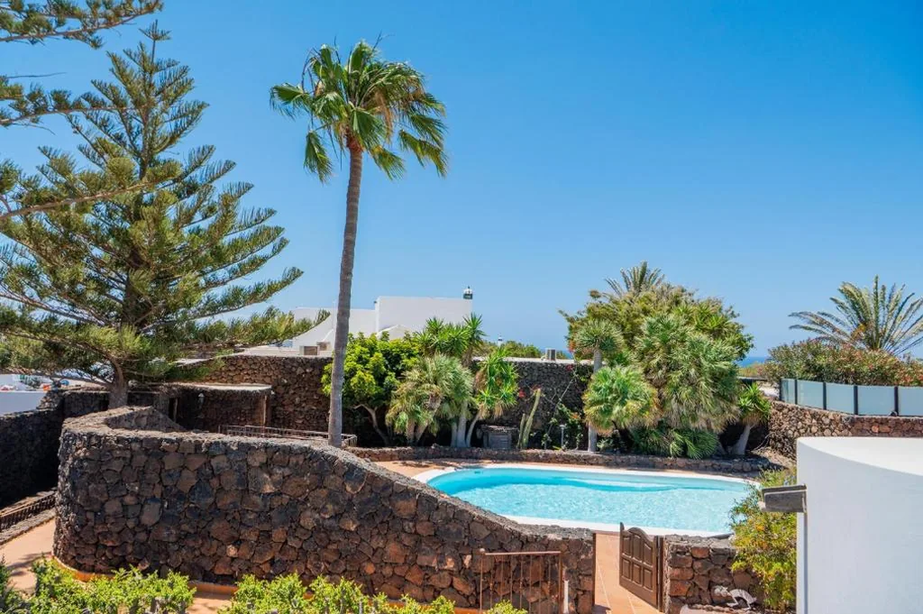 Villa Deluxe — Villa Piscine Jacuzzi Puerto Del Carmen