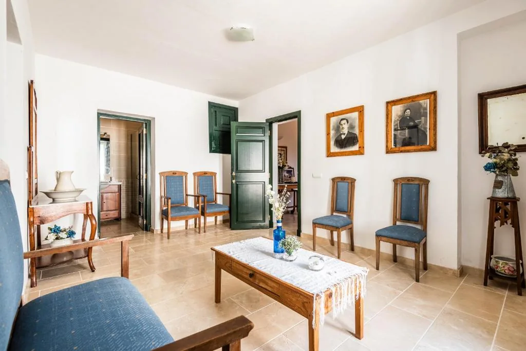 Villa Deluxe — Villa Rafal Fort by Escape Home
