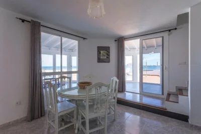 Villa Remos with Beachfront Views Private Heated Pool Fast Wifi BBQ by Amazzzing Travel — 照片 5
