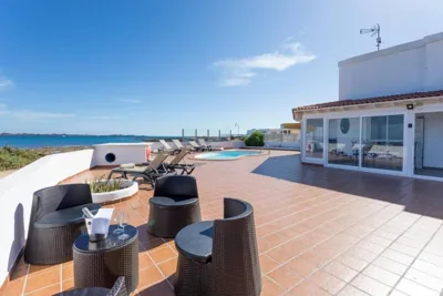 Villa Remos with Beachfront Views Private Heated Pool Fast Wifi BBQ by Amazzzing Travel — 照片 7