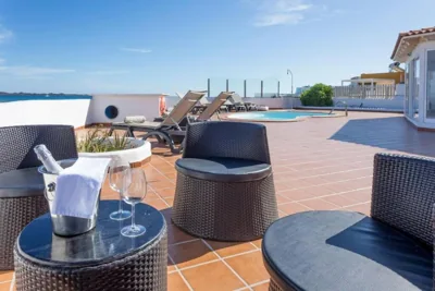 Villa Remos with Beachfront Views Private Heated Pool Fast Wifi BBQ by Amazzzing Travel — 照片 11