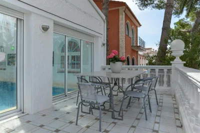 Villa Requesens on Canal — Foto 12