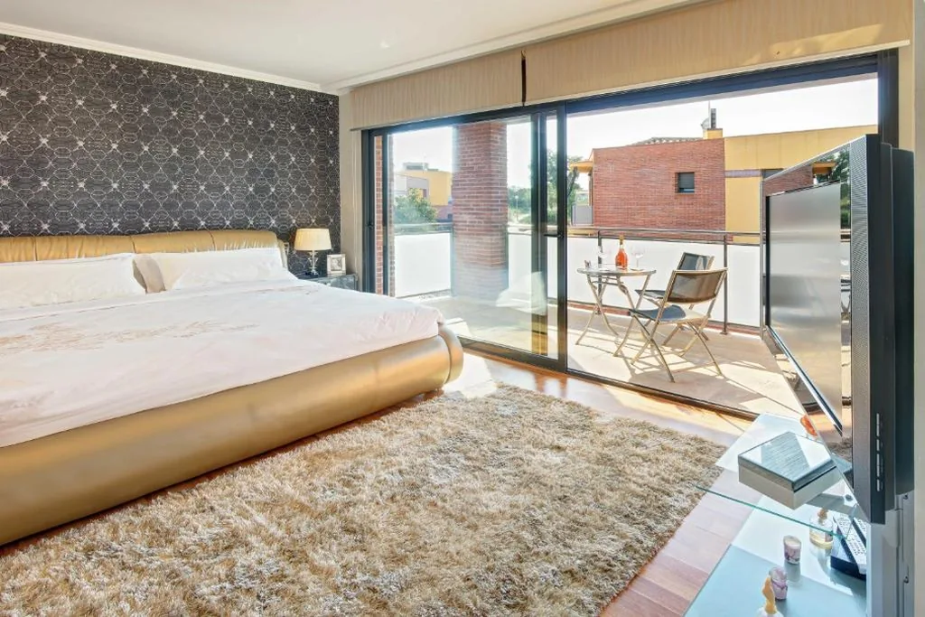 VILLA RIOJA with pool & mountain and sea view, ONLY FAMILYS