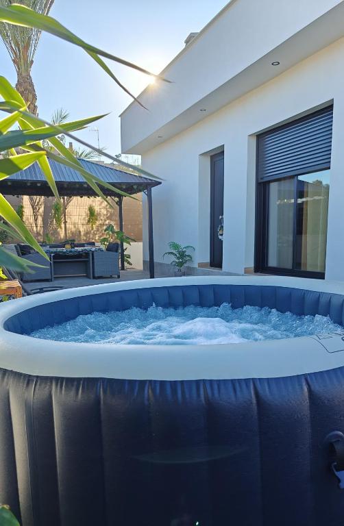 Villa romántica en Murcia con jacuzzi privado