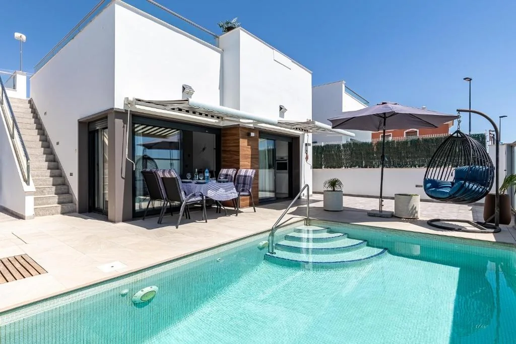 Villa mit 3 Schlafzimmern — Villa Rosa Blanka de Roda