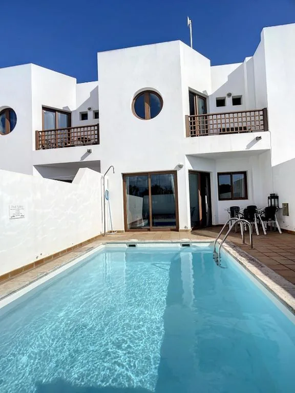Villa con 3 camere da letto — Villa Rosa Gadis