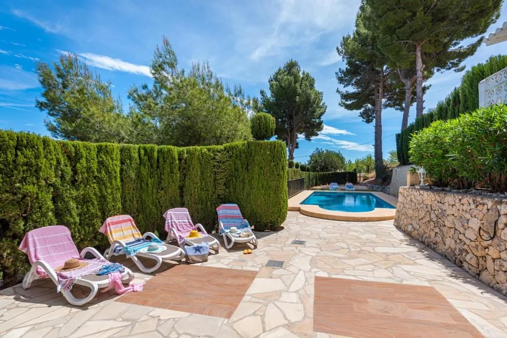 Villa con piscina privata — Villa Rosario - PlusHolidays