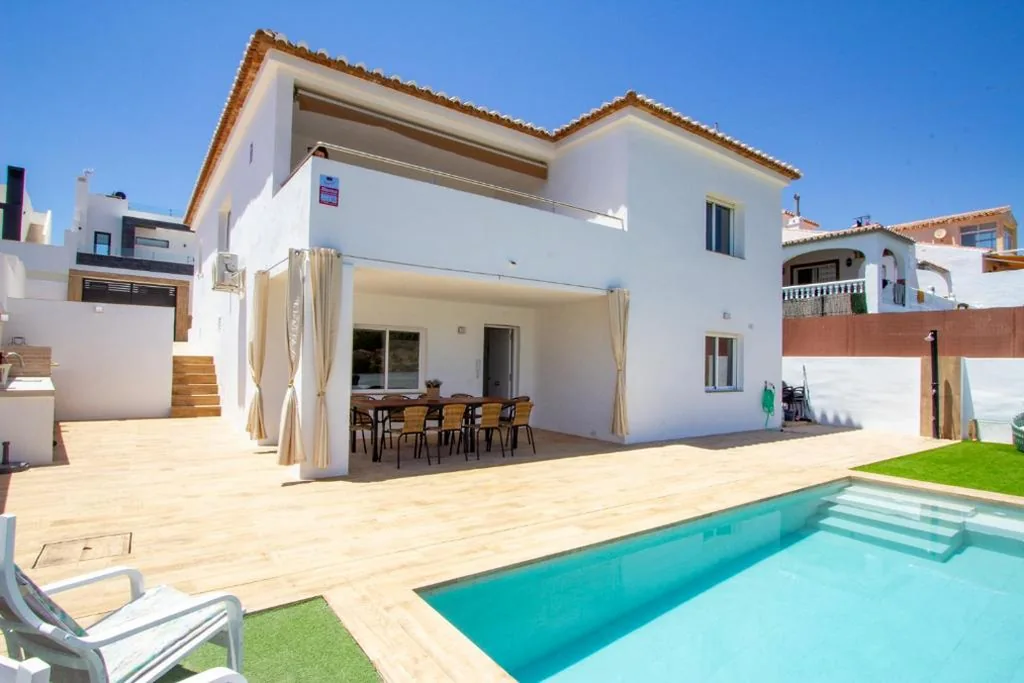 Villa — Villa RUBI
