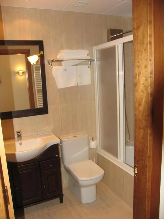 Apartamento de 3 dormitorios (6 adultos) — Villa Russell Hotel&Apartments