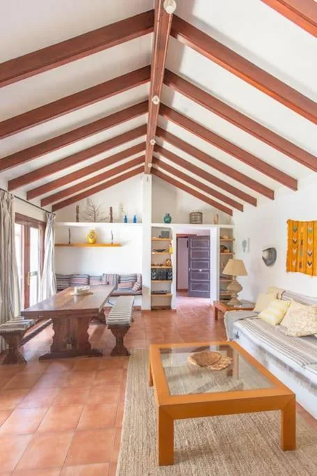 Villa Rustica -Heated Pool & Garden near the Beach