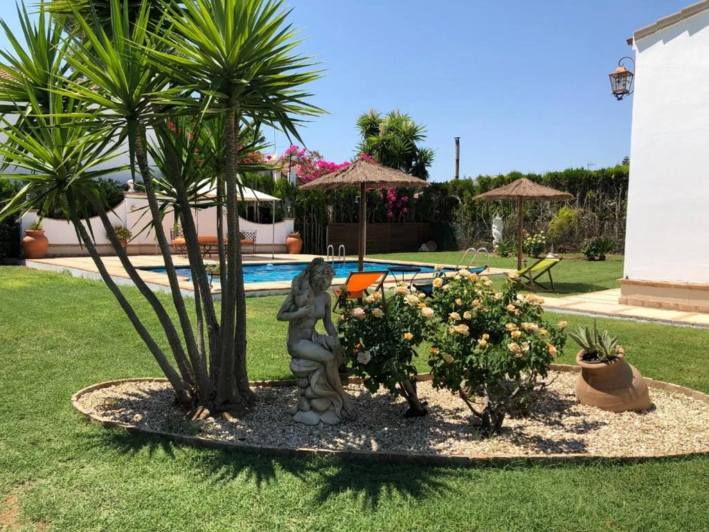Casa con 4 camere da letto — Villa Salvatore