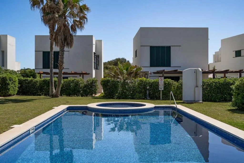 Villa Santa Helena by 3VILLAS