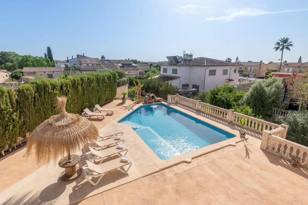 Villa con vista sul giardino — Villa Sayana