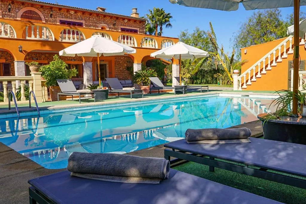 Villa avec piscine privée — Villa Ses Porrasses by Sealand Villas