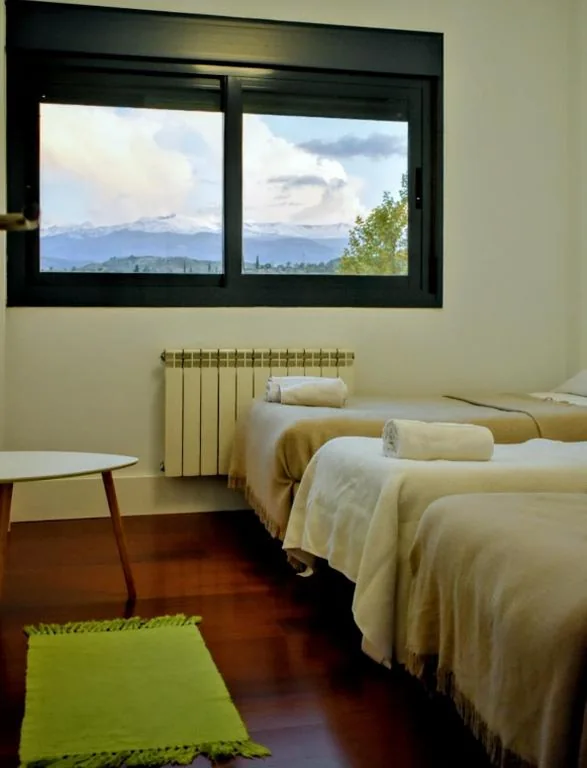 Villa Sierra, chimenea y barbacoa