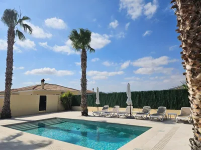 Villa - Sleeps 4 - Pool - Patio - Parking — foto 4