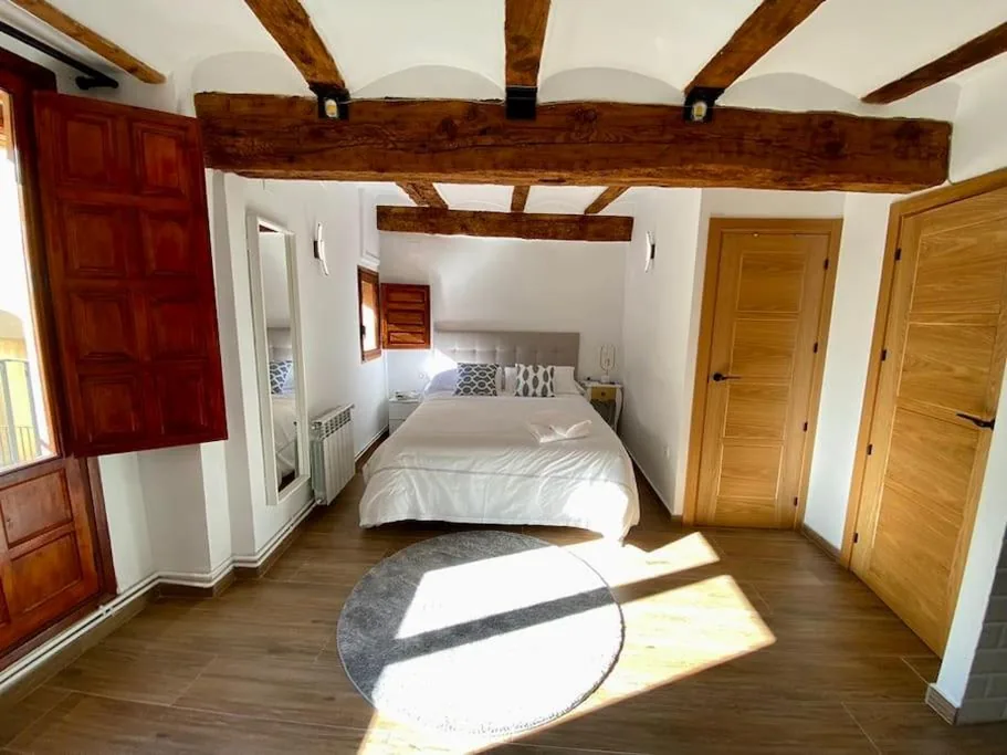 Haus mit 2 Schlafzimmern — VILLA SOL Casa con cueva privada y vistas a la Iglesia