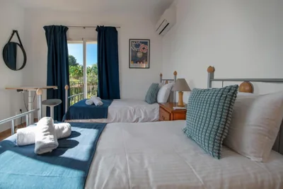 Villa Sol y Mar with heated pool and jacuzzi — Foto 8