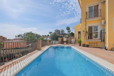 Villa Sol y Mar with heated pool and jacuzzi — Foto 9
