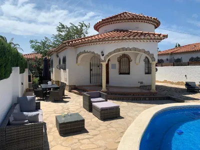 Villa Sonrisa de Oro - private swimming pool — photo 7