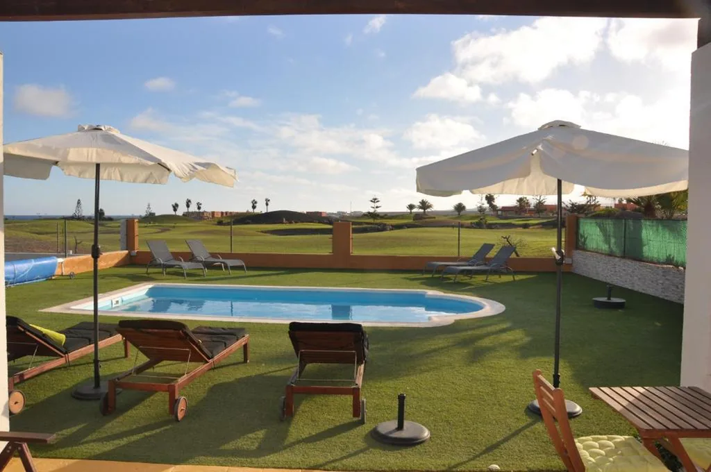 Villa — Villa Surprise only Solar Energy