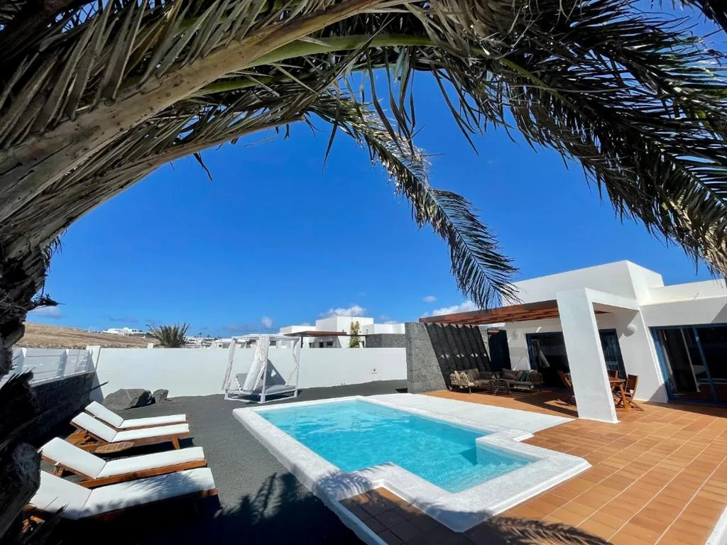 Villa con piscina privada — Villa Tahona by Villalia